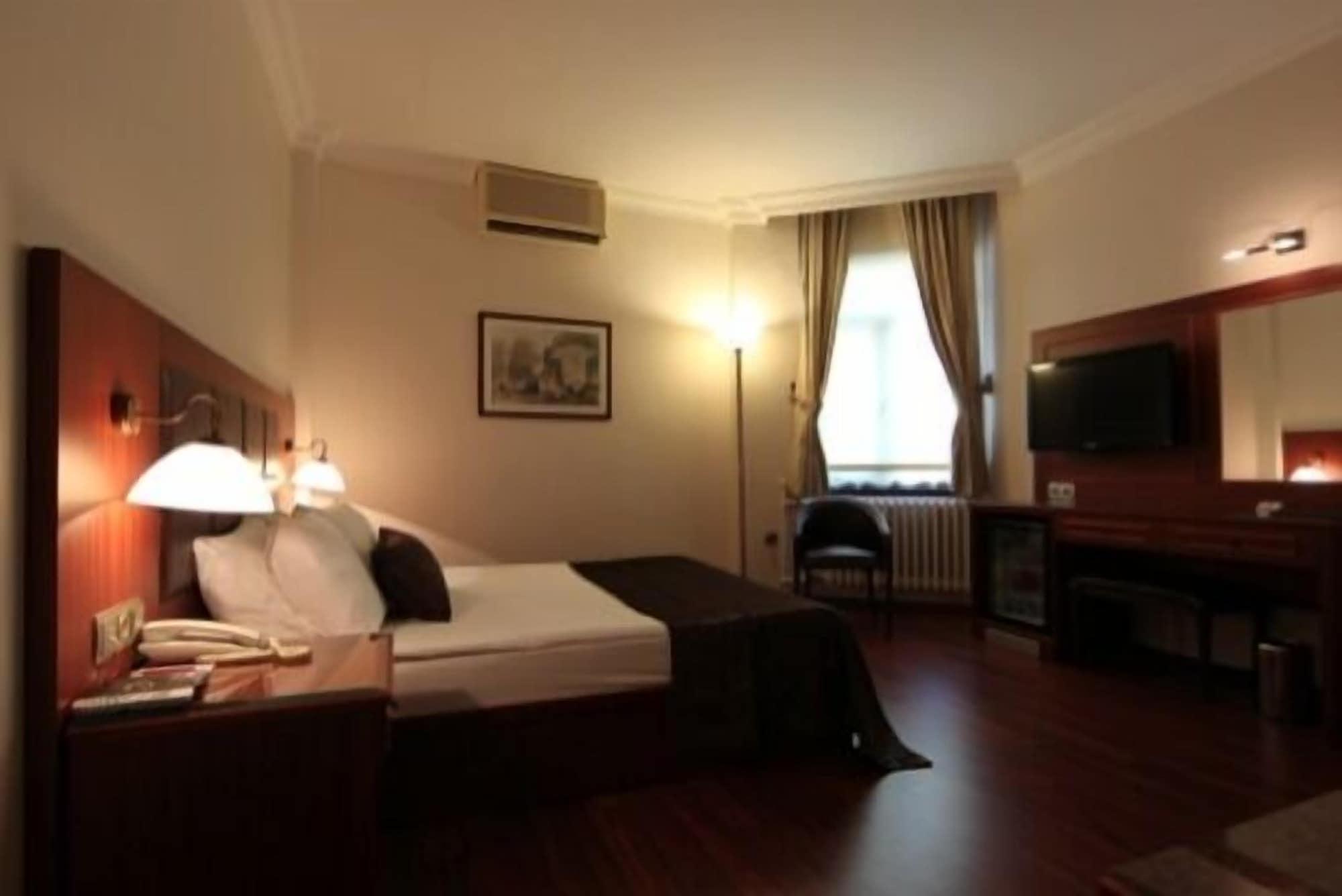 Vardar Palace Hotel - Special Category Istanbul Exterior foto